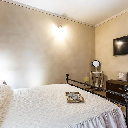 La Casa Del Silenzio Lajatico